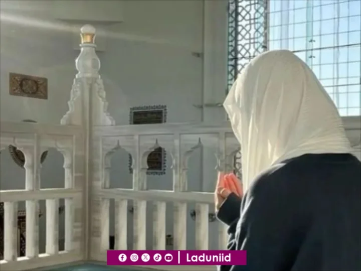 Cara Mengolah Rasa Cinta menurut Ustadzah Halimah Alaydrus  