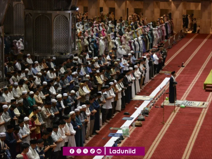 Tuntunan Lengkap Shalat Sunnah Tarawih