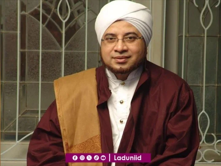 Biografi Habib Mundzir bin Fuad Al-Musawa