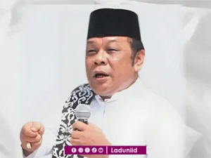 Biografi KH. Zainuddin MZ, Da'i Sejuta Umat