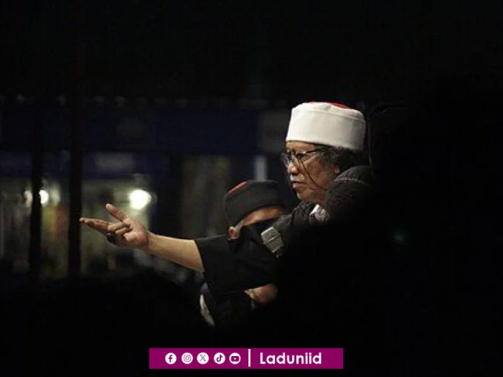 14 Tahun Sebelum Rudal Menghujam, Cak Nun Peringatkan Indonesia soal Perang Iran dengan AS-Israel