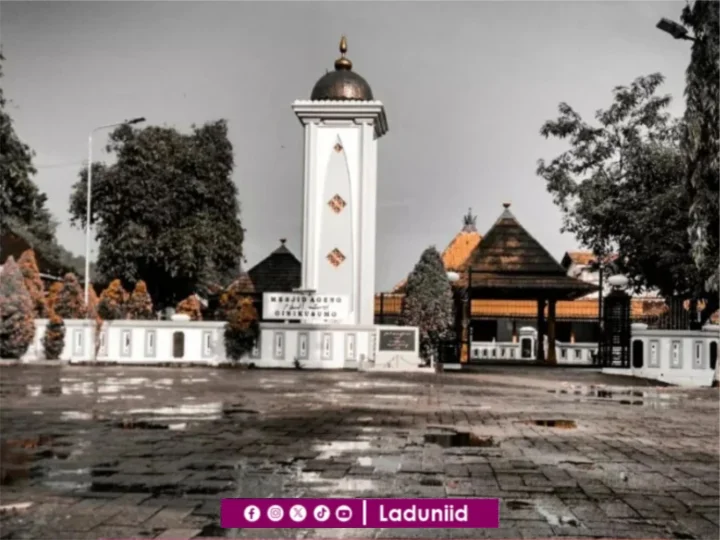 Pesantren Girikusumo Mranggen Demak