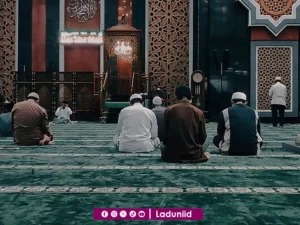 I’tikaf Sepuluh Hari Terakhir Ramadhan dan Kesholehan Sosial