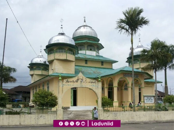 Pesantren Miftahul Huda Al-Mukhlasiyyah Tegal