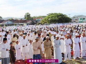 Tata Cara Melaksanakan Shalat Idul Fitri Menurut Kyai Asnawi Kudus