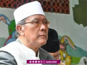 Biografi KH. Abdul Aziz Masyhuri