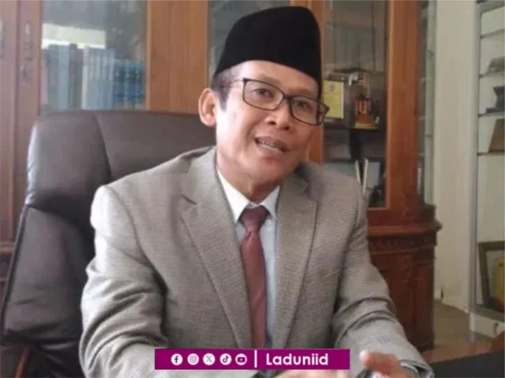 Biografi Prof. Dr. H Mukri, M.A.g