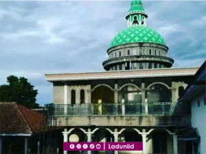 Pesantren Darussholah Singojuruh Banyuwangi