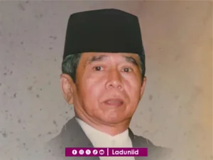 Biografi KH. Warson Munawwir, Pengajar di Pesantren Al Munawwir, Yogyakarta