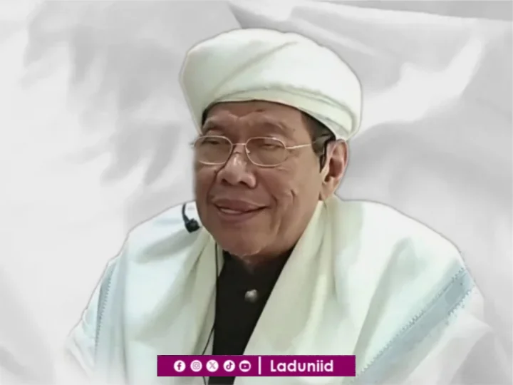 Biografi KH. Maulana Kamal Yusuf, Pengasuh Majelis Taklim di  Masjid Jami An-Nur, Paseban