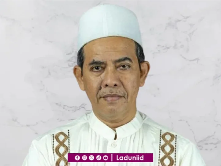 Biografi KH. R. Abdul Hamid Abdul Qodir, Pengasuh Pesantren Ma’unah Sari, Kediri