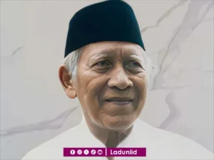 Biografi KH. Mahfudz Ma’shum, Pengasuh Pesantren Ihyaul Ulum Gresik