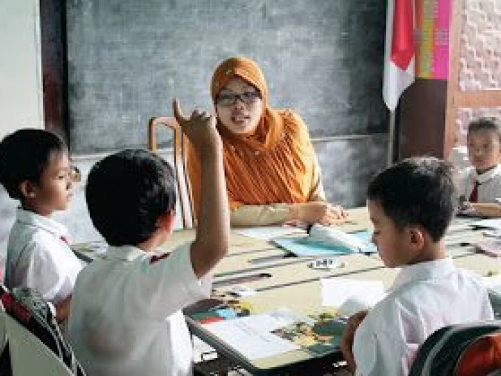 Khutbah Jumat: Tanggung Jawab Memperhatikan Pendidikan Anak