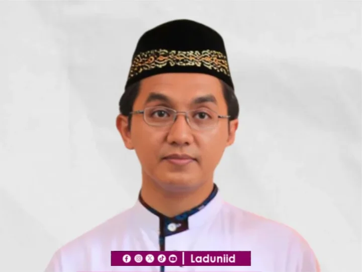 Biografi DR. KH. M. Afifudin Dimyathi, LC, MA. (Gus Awis)