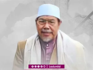 Biografi Prof. Dr. KH. Muhammad Tholhah Hasan