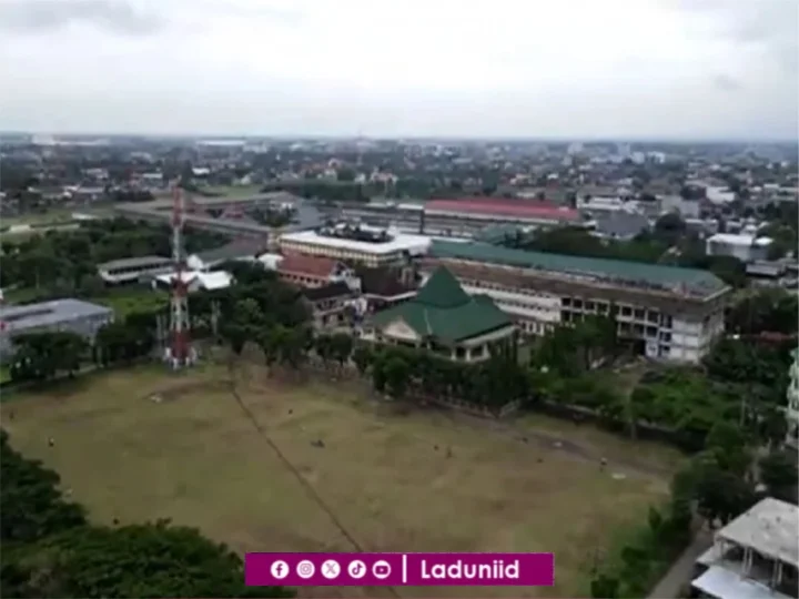 Ziarah di Makam KH. Ahmad Idris Marzuqi, Pengasuh Pesantren Lirboyo