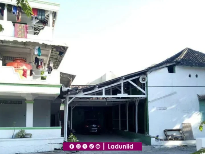 Pesantren Al Hidayat Lasem