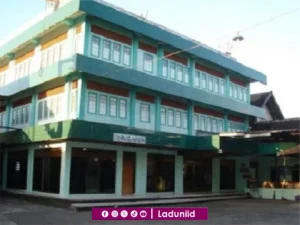 Pesantren Al-Muayyad Mangkuyudan Surakarta