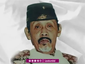 Biografi KH. Ahmad Abdul Haq Dalhar, Pengasuh Pesantren Darussalam Watucongol, Magelang