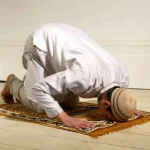 Allah Memudahkan Shalat Saat Safar, Ini Makna Al-Baqarah Ayat 115