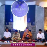 Penderitaan Adalah Hari Raya Para Pencinta, Diskusi Majas Budaya Salatiga